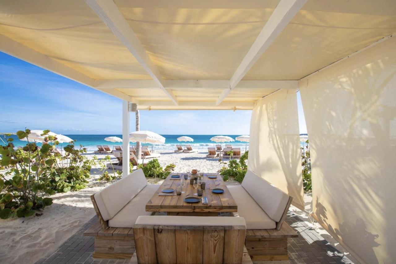 Front Line Unit 520 Ft2 - 48 M2, On Second Floor, Stunning Ocean View Apartment Cul de Sac Екстериор снимка